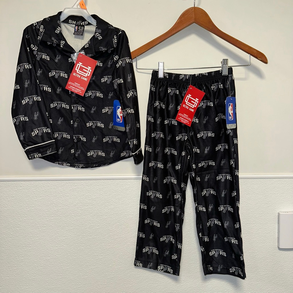 Boys Ultra Game San Antonio Spurs Pajama Set Size 4 Black 2 piece NEW NWT NBA - Picture 6 of 13